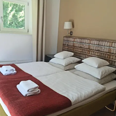 فندق مبيت وإفطار Oranska 3*